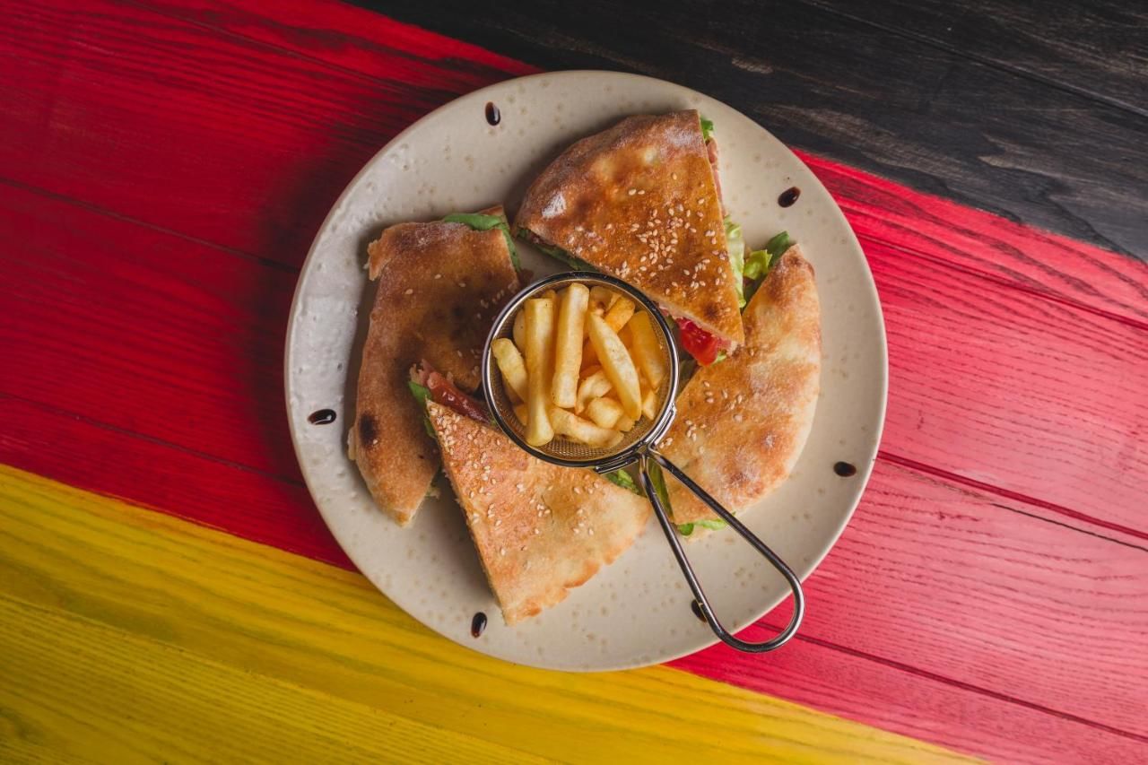 Отель Hotel Marienplatz Podgorica Подгорица-15